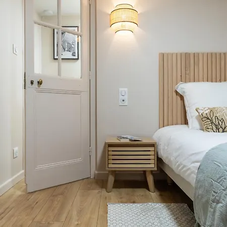 Host Crafty Apartment